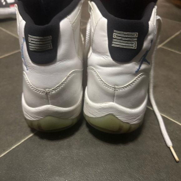Jordan 11 white - Picture 3 of 3